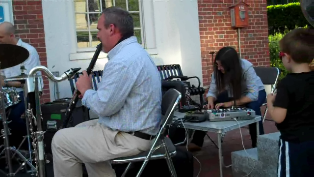 Clarinet and Electronic Noise